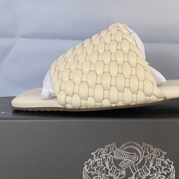 NWT Vince Camuto Leather Quilted Slide Sandals Creamy White- Arissa - Picture 3 of 6